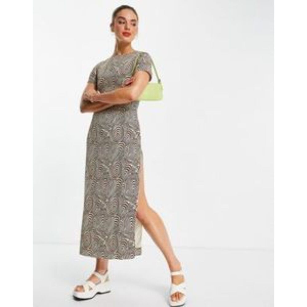 Ann Orlunda geometric print brown and tan short sleeve maxi dress